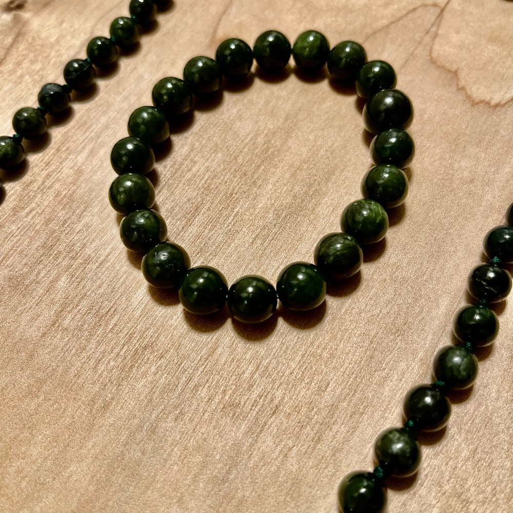 Dark Jade necklace and bracelet set